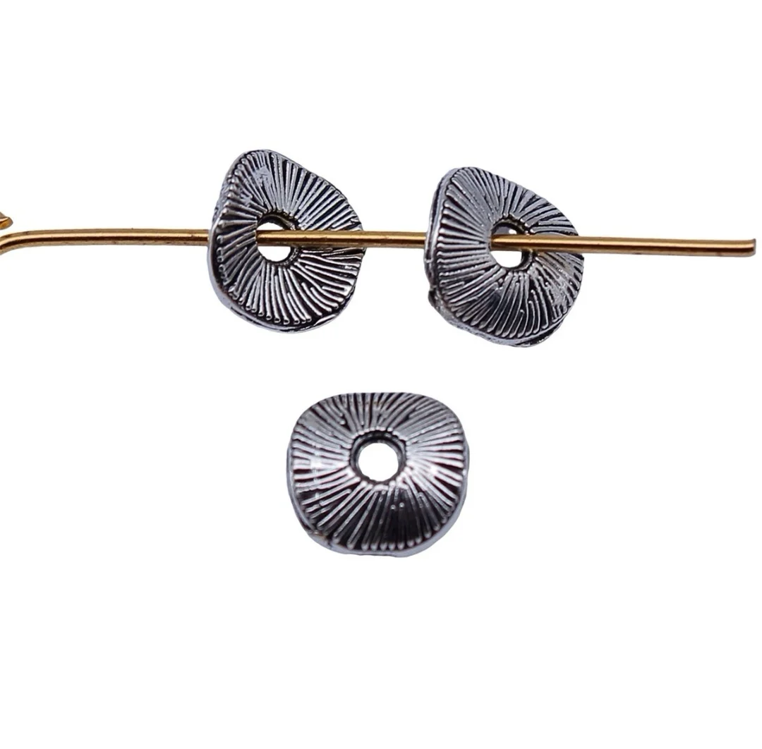 

100pcs 7.5x7.5x2.5mm Zinc alloy metal tibetan silver,antiqued bronze plated bead T1283 for jewelry making