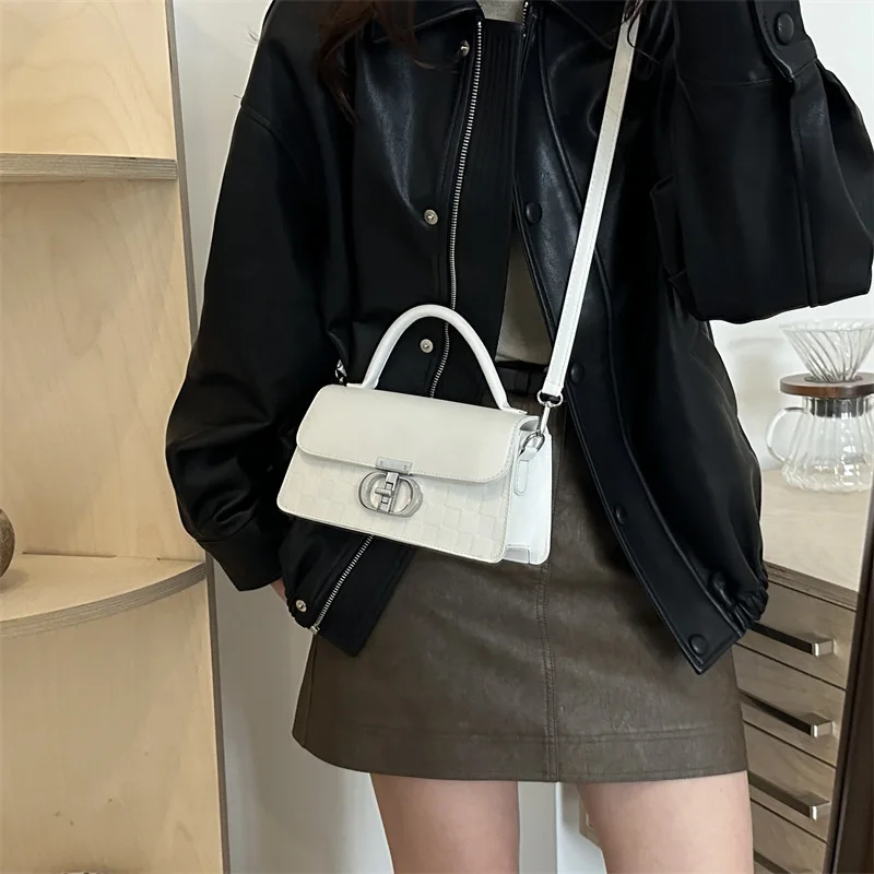 

New Retro High-end Fashion Small Square Bag Versatile Commuting Shoulder Bag Women's Handbag Crossbody Bag