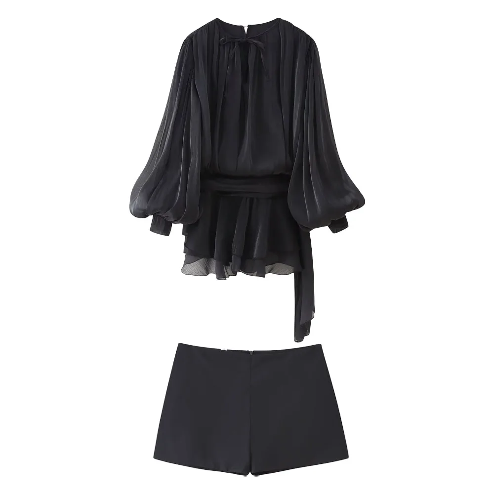 ملابس نسائية صيفية جديدة، شورت قصير بأكمام طويلة وأكمام طويلة وطيات لامعة