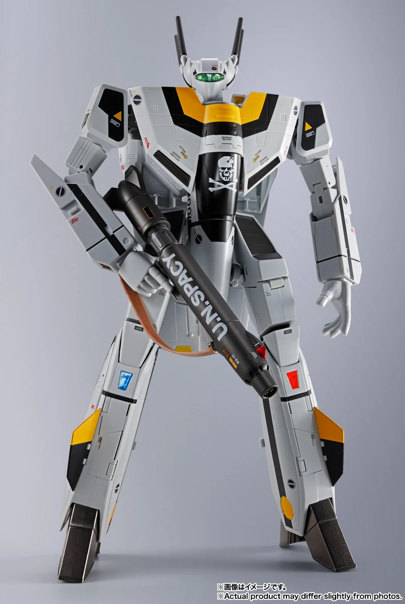 Hot Sale In Stock Bandai Dx Chogokin Super Dimension Fortress Macross Revival Ver Vf-1S Valkyrie Roy Focker Special Figure Anime