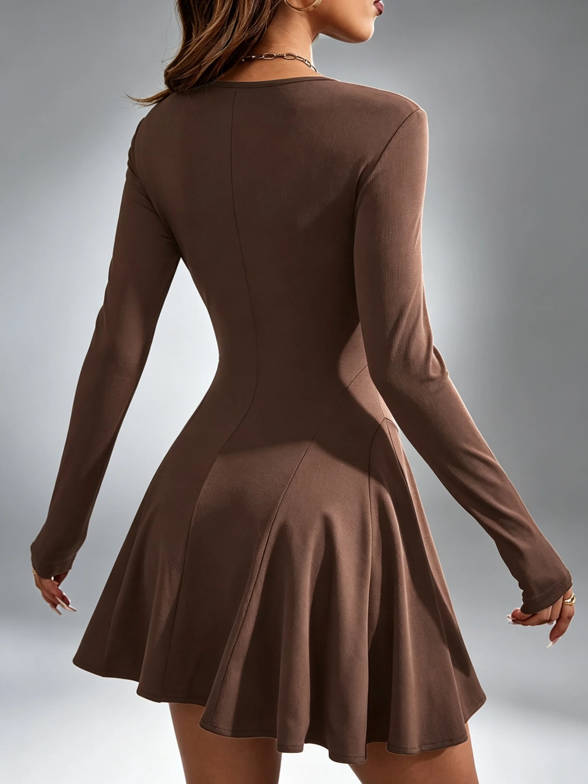 Damen-Minikleid mit Rundhalsausschnitt, langen Ärmeln, A-Linien-Schnitt, geripptem Stoff, schmaler Passform, ausgestelltem Saum, Skater-Schnitt, lässig, für Partys, sexy, im Y2K-Stil, Basic-Kurzkleid. – Detail 2