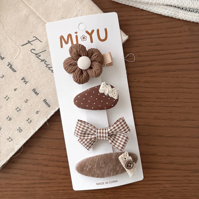 4 STUKS Leuke Melk Koffie Kleur Veelzijdige Kinderboog Volledige Pack Drukclip Zijhaarclip Zoete Stof Bloem Haarclip