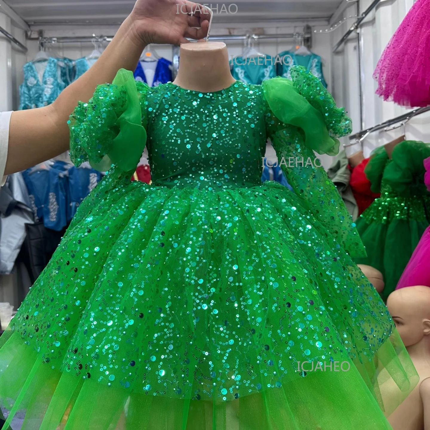 

Children's Beaded Embroidery Birthday Banquet Style Dress, Shiny Tulle Puffy Skirt For Little & Medium Kids, Factory Wholesale