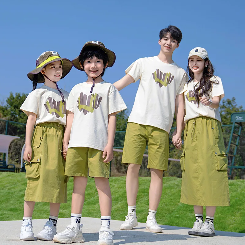 

Hearts Family Matching Clothing Parent-child Outdoor Clothes Mom Daughter Tops Skirts Set Dad Son T Shirts Shorts 2 Piece Outfit