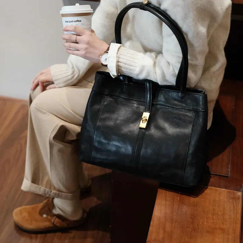 

Vintage designer handmade natural cow leather women's tote bag fashion luxury handbag outdoor daily party female shoulder bag