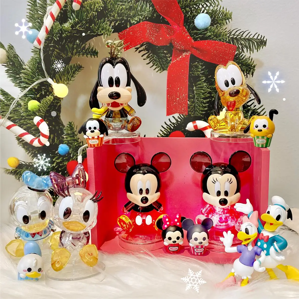 2025 novo Q bonito Mickey família montagem de cristal caixa cega maré jogar decorações internas feitas à mão para meninos e meninas presente de aniversário