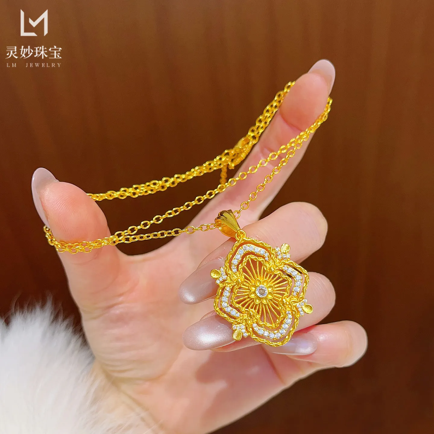 Diamond-Studded Hollow Clavicle Chain Women's 24K Gold AU999 - Thickened gold chain, scratch-resistant for long-term wear
