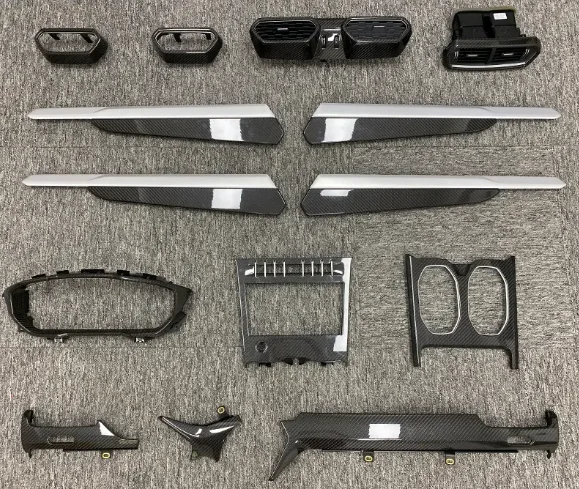 

Dry Carbon Interior Parts for Dashboard and Center Control High Quality Dry Carbon Interior Decoration for Urus Lamborcustom