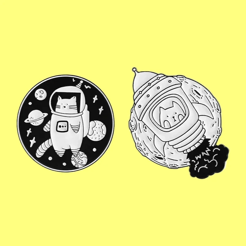 Pin Cartoon Cute Space Cat Brooch Astronaut Rocket Lapel Pins Badge Creative Accessory Brooch Badges Metal Pins for Backpacks