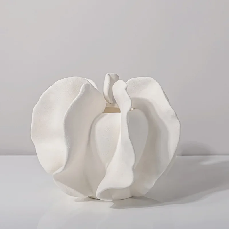 Articoli di fiori di arte del petalo bianco di lusso leggero creativo, ornamento del vaso della casa del soggiorno della sala da pranzo