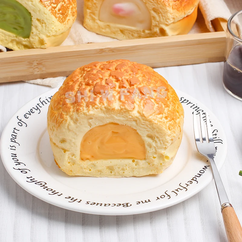 1 Stück Croissant-Horn/Toast-Eiscreme-Reisball mit langsamem Rückprall und Knetdekor