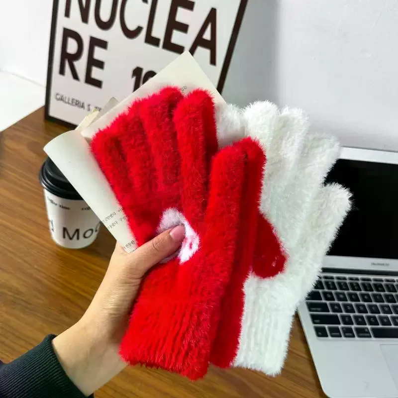 سميكة صوف مبطن قفازات الشتاء النساء Ins العصرية الكورية الأحمر القلب تصميم فو فرو منك الدراجات Coldproof القفازات طالب هدية #2