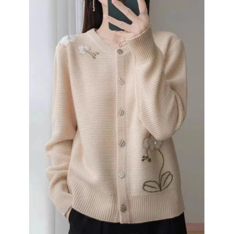 

Вязаный кардиган с вышивкой для тяжелой промышленности, осень/зима 2022, женский свитер с круглым вырезом и пряжкой, свободное пальто в ленивом стиле, топ w939