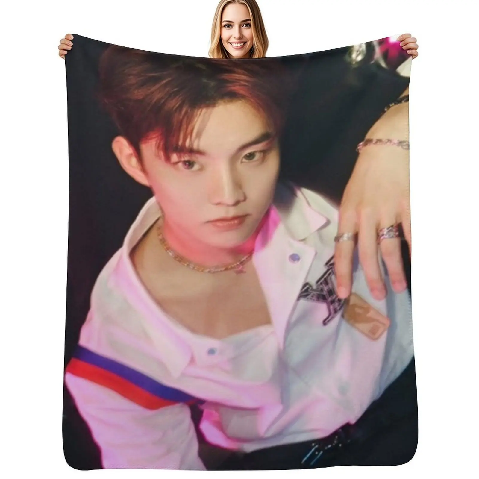 

Q Throw Blanket Bed Loose Comforter Bed Fashionable Blankets