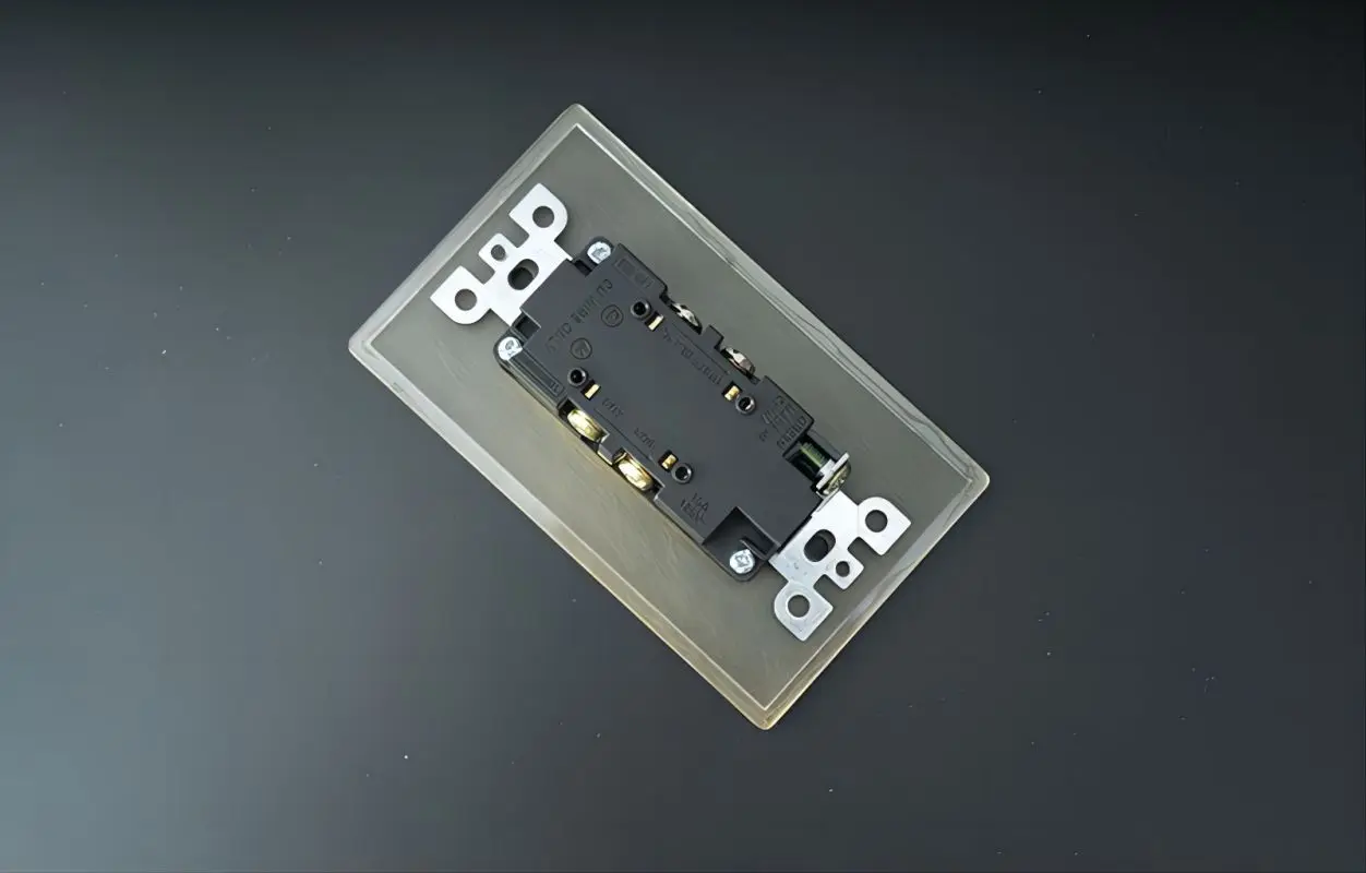 Bronze Messing Panel USA American Standard Toggle Elektrischer 3-Wege-Schalter UL 110V LED Dimmer Hotel Home GFCI USB Typ-C 15A Buchse – Detail 8