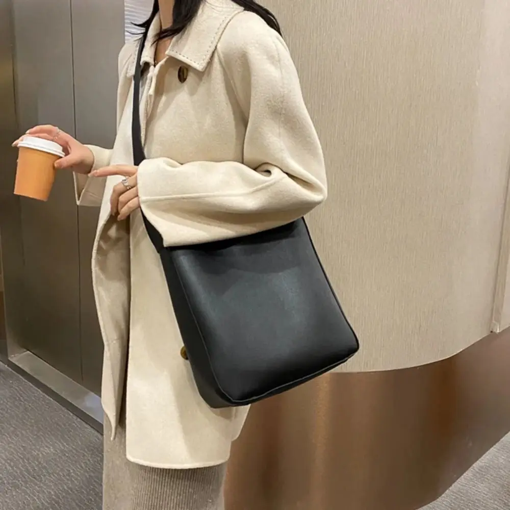 

Large Capacity French Messenger Bags Hanging Pouch Solid Color Pu Leather Composite Bags Retro Zipper Texture Underarm Bags Work