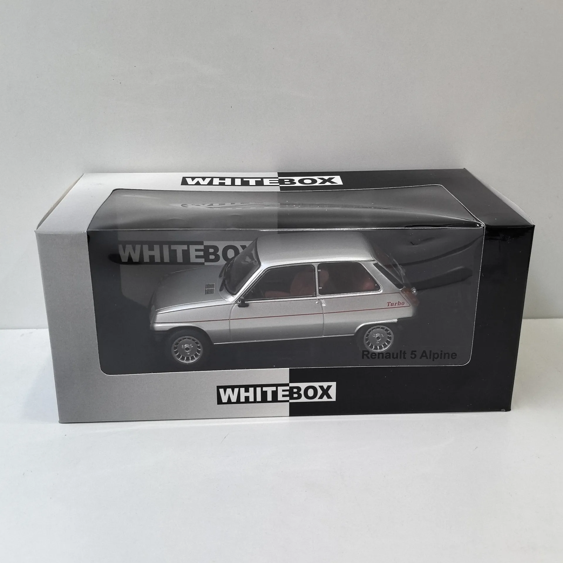 

Литой под давлением WHITEBOX масштаб 1/24 RENAULT 5 ALPINE, модель автомобиля из сплава, Коллекционная игрушка, подарок, сувенир, украшение для дисплея