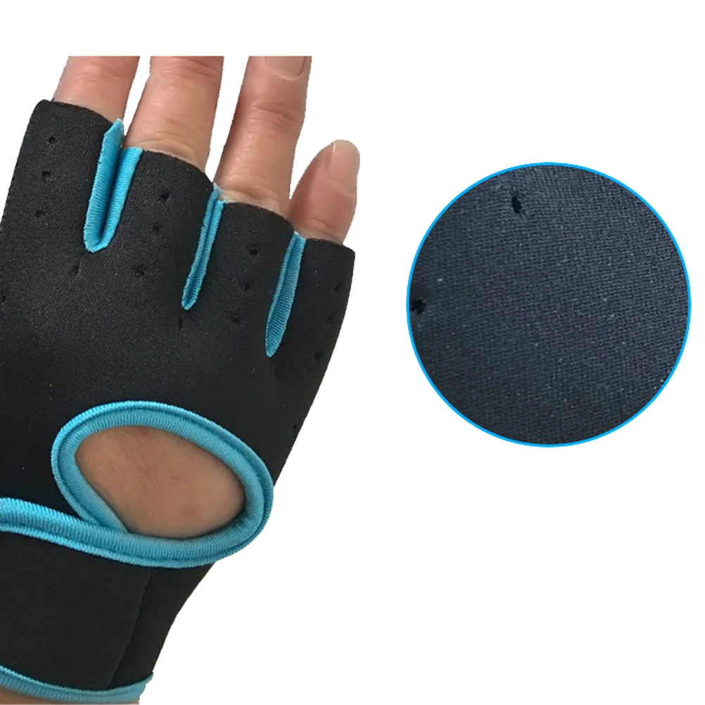 

1 Pcs Half Finger Cycling Gloves Comfortable Workout Gloves for Weights and Sports Antiskid Protection (Black and Blue) - Size L