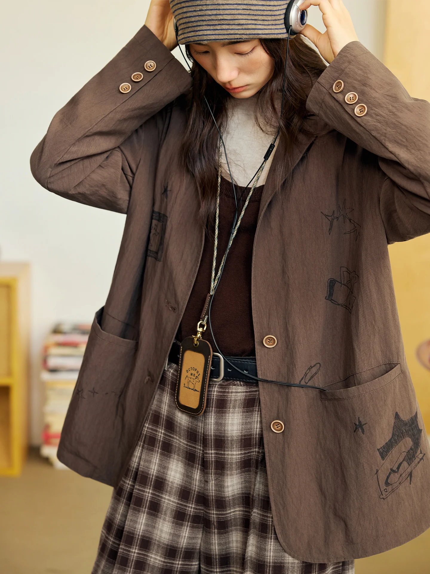 

Женский костюм Octopusme в стиле ретро: повседневный жакет с отложным воротником, весенний дизайн, свободный крой, длинный рукав, на одной пуговице, однотонный