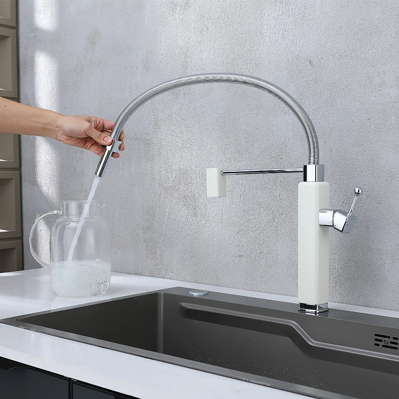 الموضة الراقية الجديدة العالمي سحب صنبور المطبخ يمكن أن تدوير بالوعة