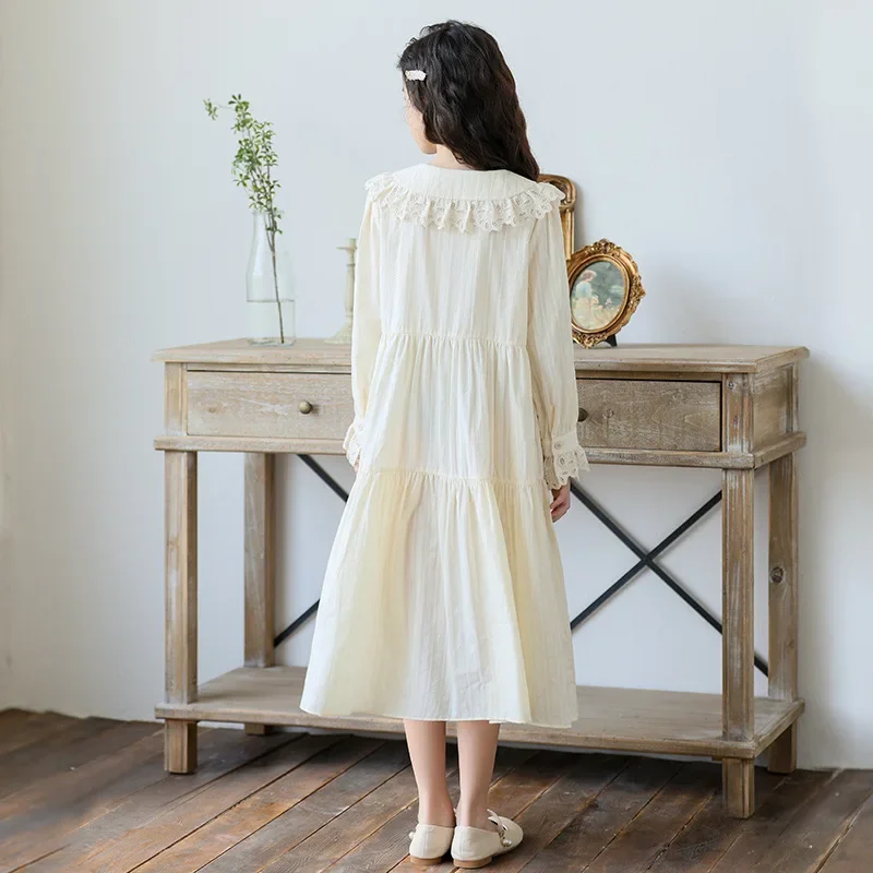 Spring Girls Princess Dress Beige Lace Neck Casual Long Dress for Kids Cotton Fashion Casual Loose Teen School Children Clothes