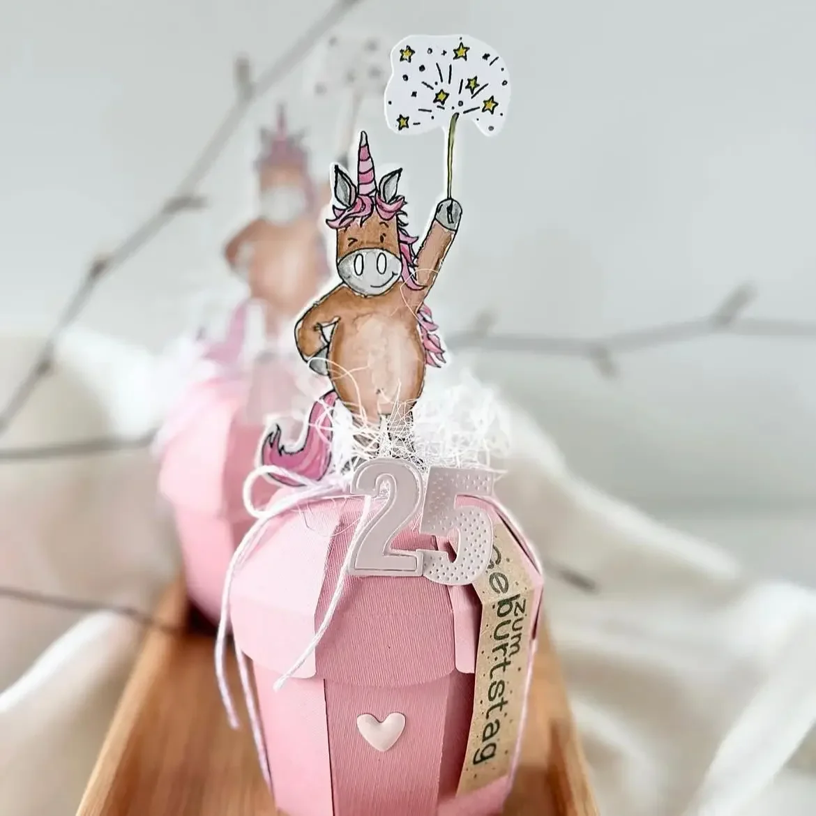 قوس قزح من قوس التنورة 2025 قوالب القطع المعدنية الجديدة لسجل القصاصات مذكرات الديكور قالب النقش لتقوم بها بنفسك بطاقات المعايدة اليدوية