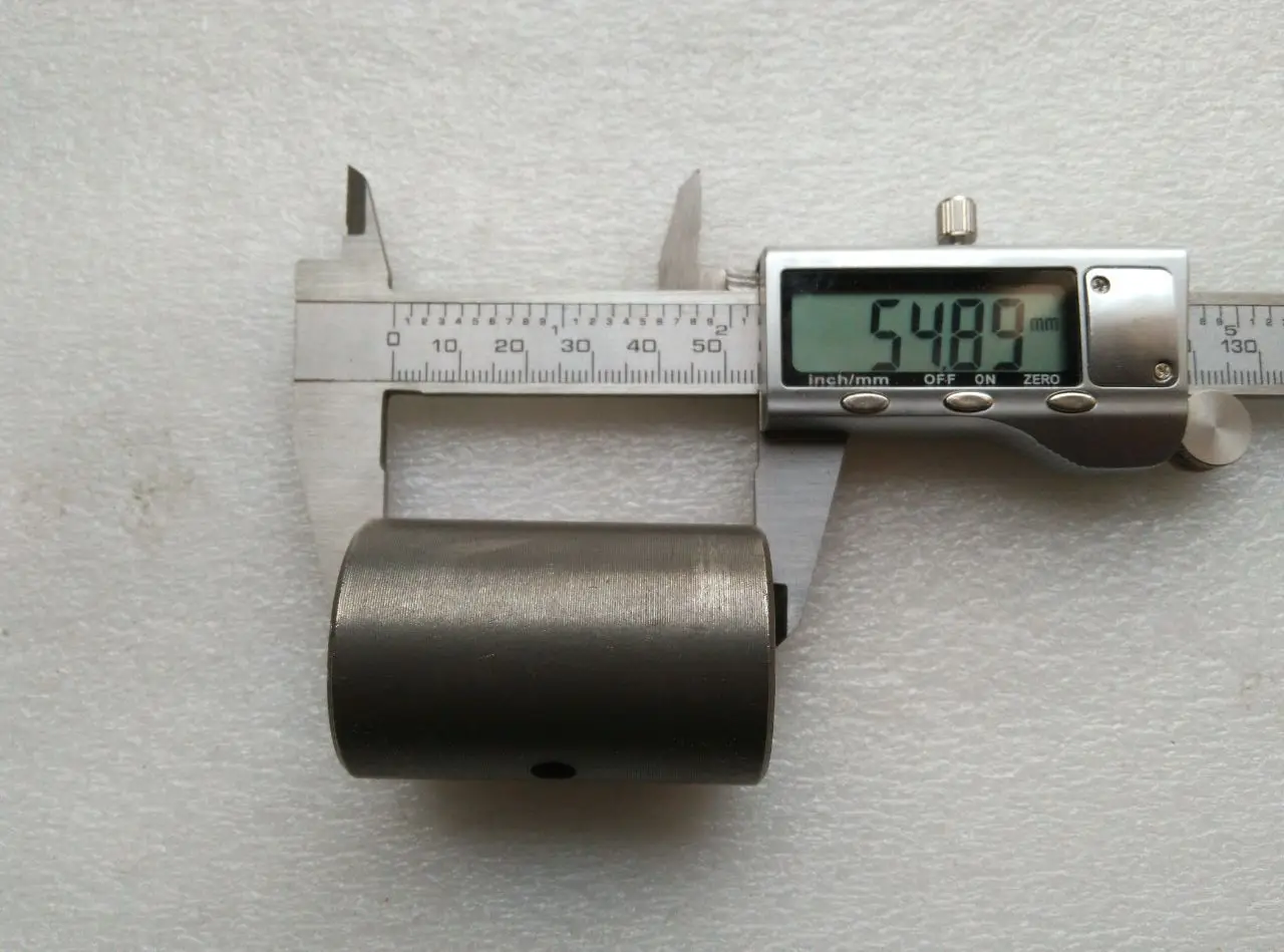 184.42.113 ， Coupling for front drive for Shandong Weituo TY184 -TY254 tractor