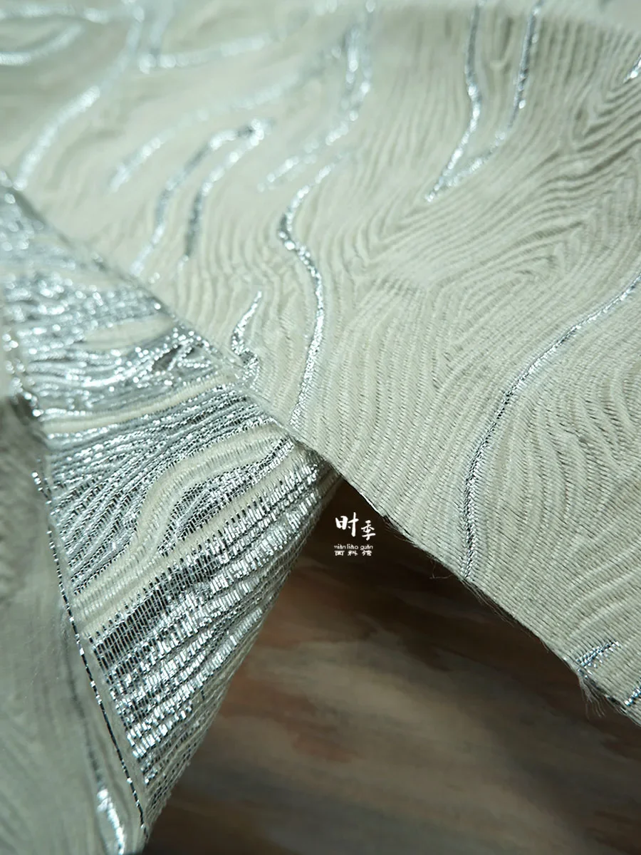 Bright Line Jacquard Fabric Wire Stripe Embossed Shiny Gold Green Polyester Dress Fashion Designer Wholesale Fabrics Cloth