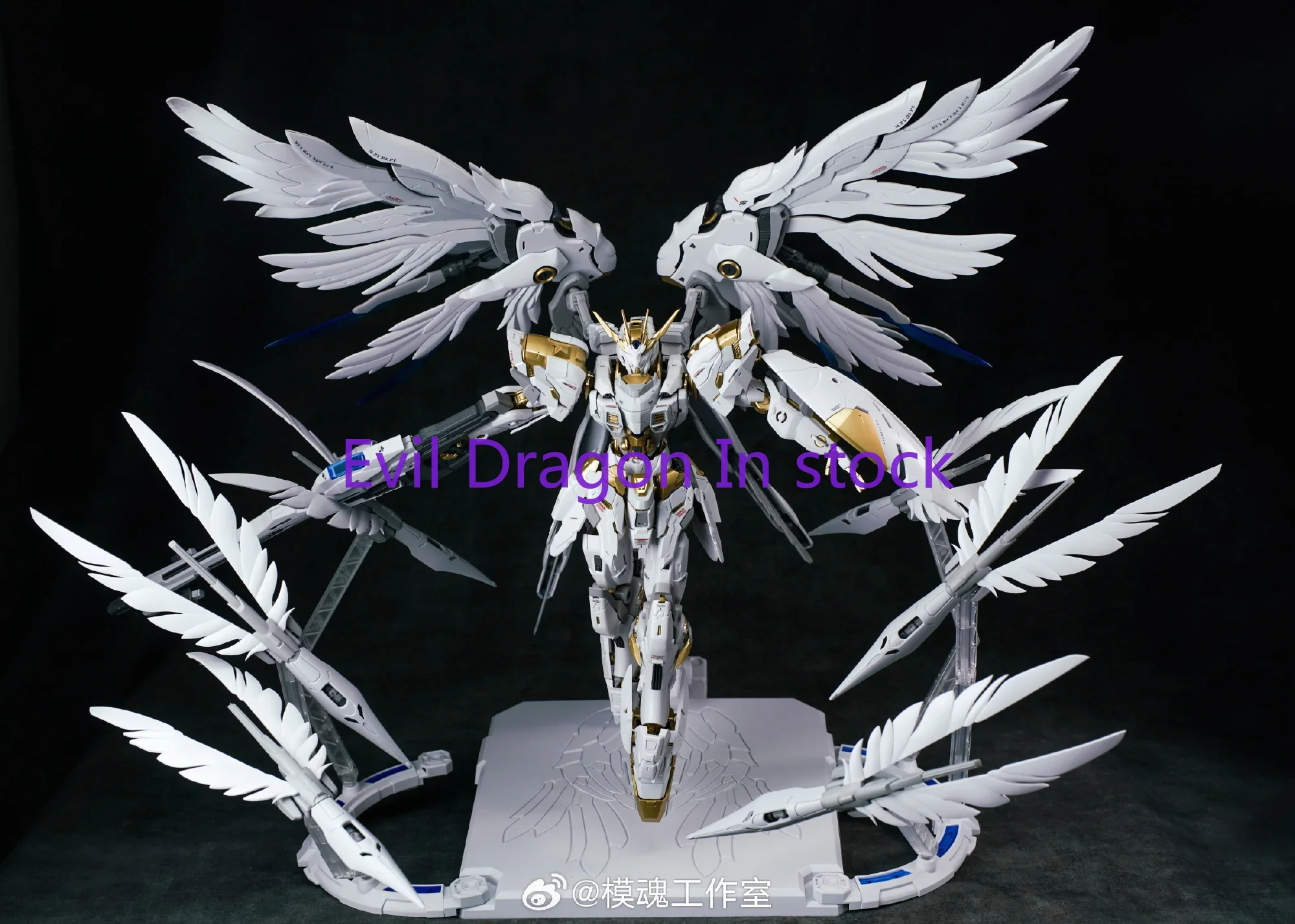 

In Stock Mecha Core Industries OBERON Model Kit 1/100 MG Assembled Model Action Figure Toy Gift Series