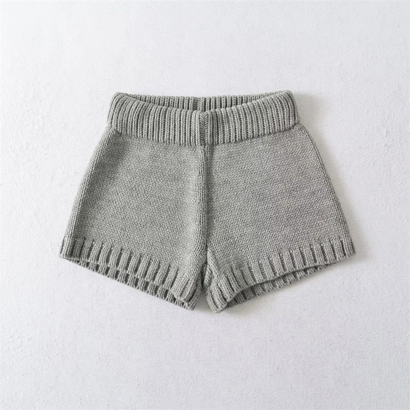 KEYANKETIAN 2025 New Women\'s Solid color Knit Shorts Street style Hot sweet Slim Sheath Hot Shorts Casual Woolen Straight Pants