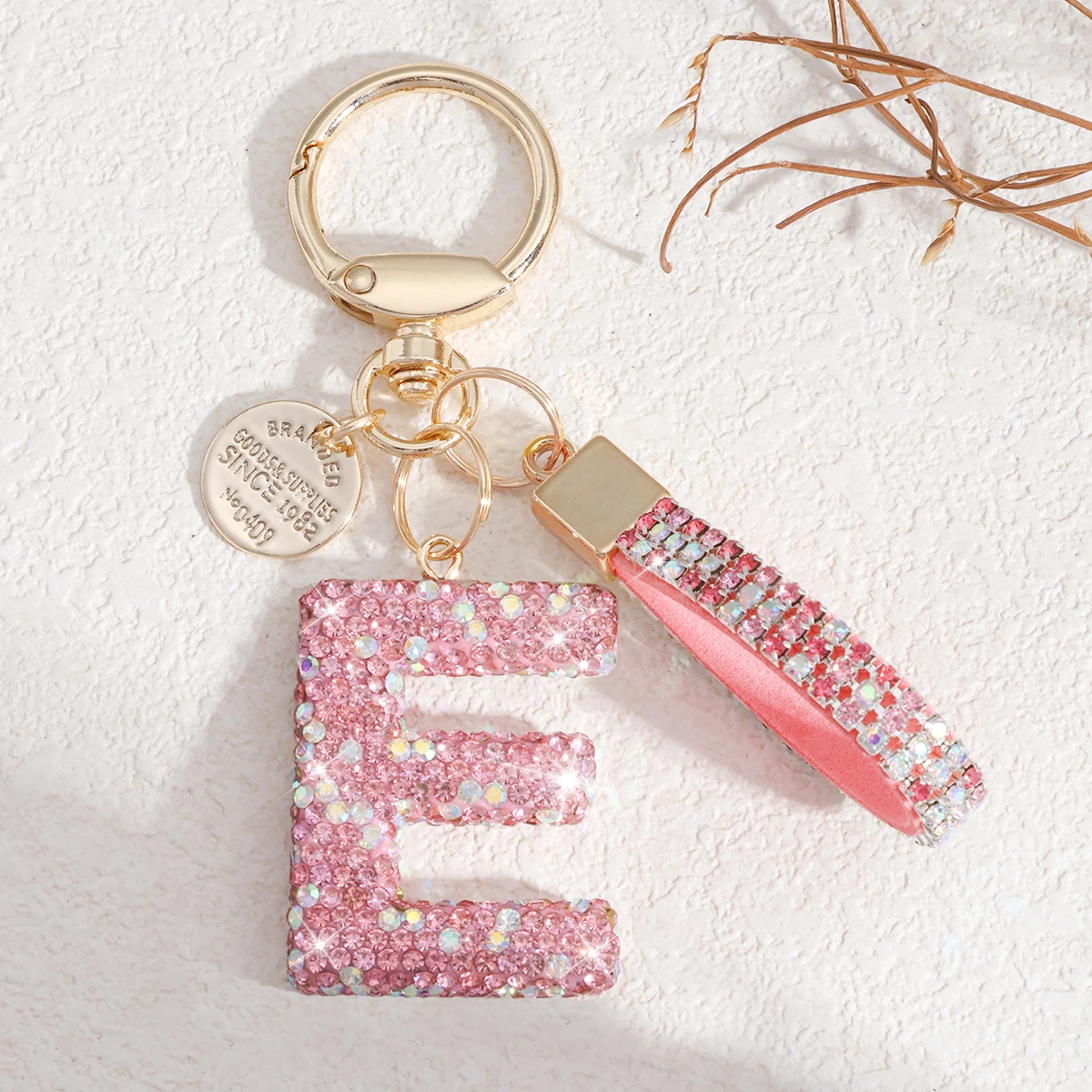 Pink Initial Keychain A-Z Letter Key Chain Ladies Girl Shiny Cute Backpack Car Key Accessories Lanyard Letter Pendant Gift