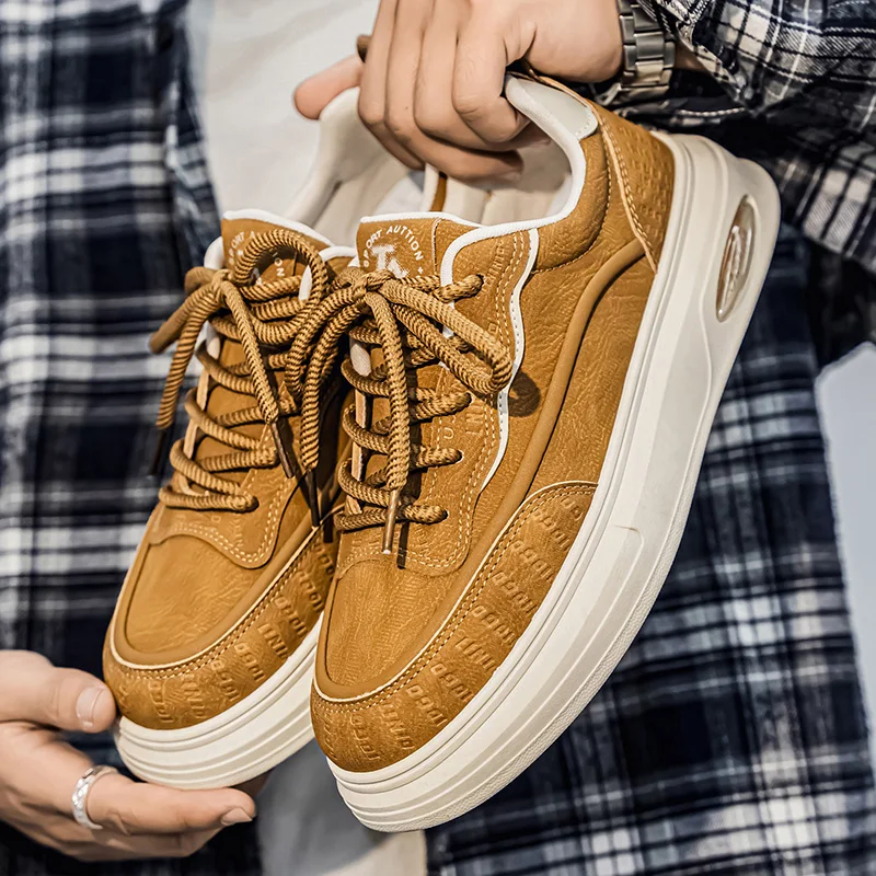 

Autumn 2025 new breathable trend versatile casual sports thick sole wear-resistant men's low-top small whiteboard shoes