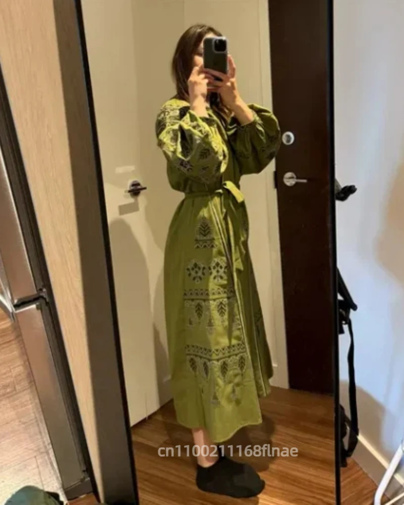 فستان على الطراز الأوروبي القديم للنساء في الربيع والخريف، أكمام فانوس مطرزة بأربطة، تنورة طويلة لشد الخصر