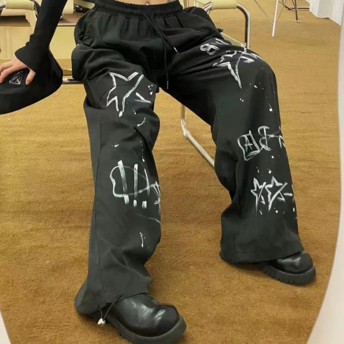 Pantaloni sportivi Street Hip Hop Graffiti Primavera ed estate da donna Nuovi pantaloni casual a gamba larga larghi e alla moda Arredamento per la casa