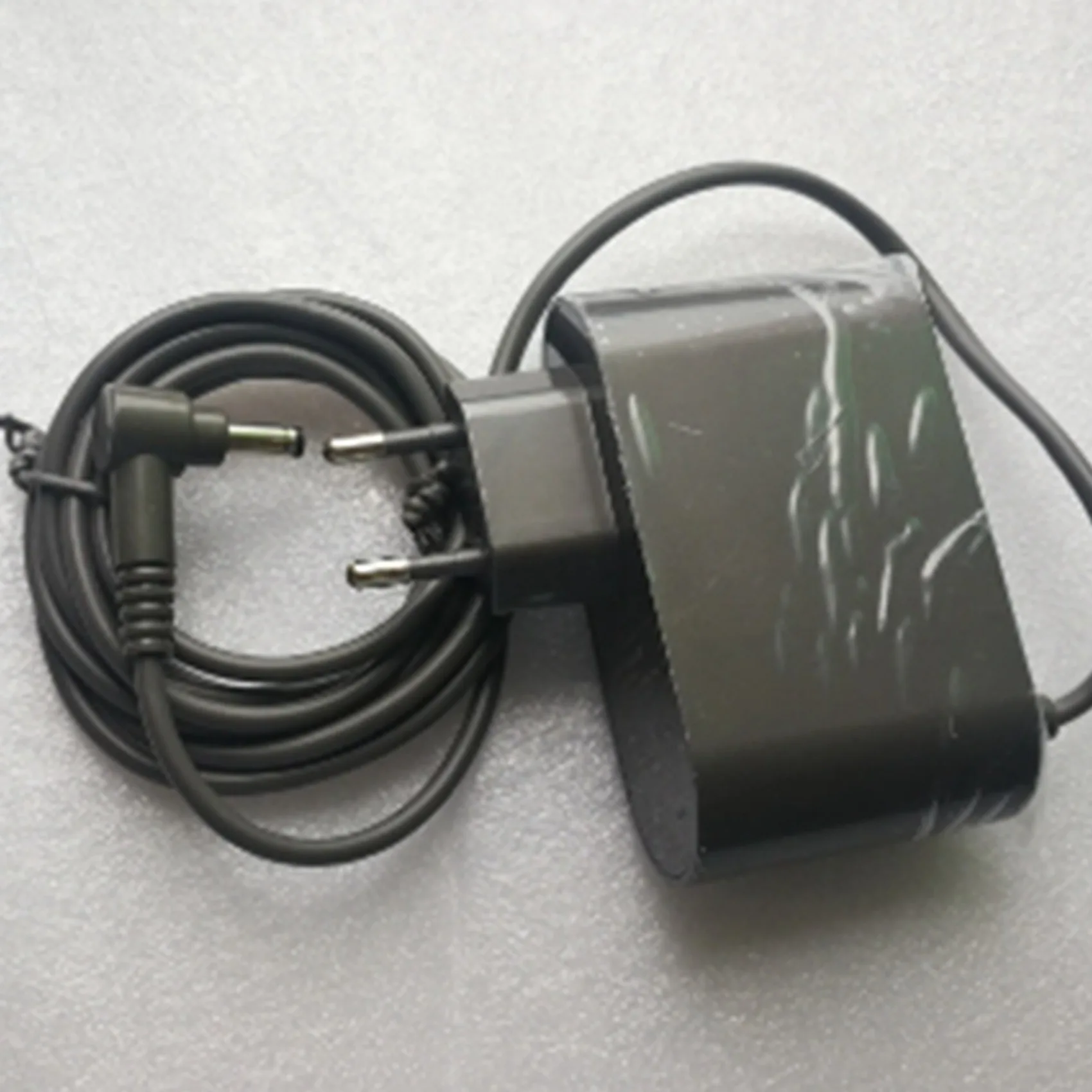 

【Popular】6X Suitable For Dyson Dyson V10 Vacuum Cleaner Charger 30.45V-1.1A Vacuum Cleaner Power Adapter-EU Plug