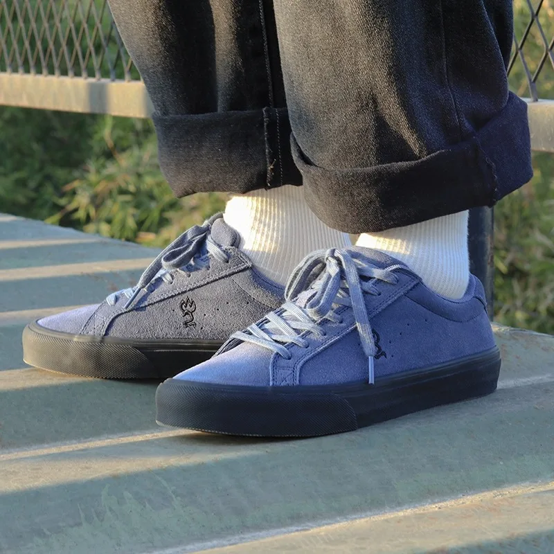 Joiints Designer Skate Shoes For Skateboarding Unisex Suede Leather Blue Trainers Rubber Sole Sport Walking Casual Shoe