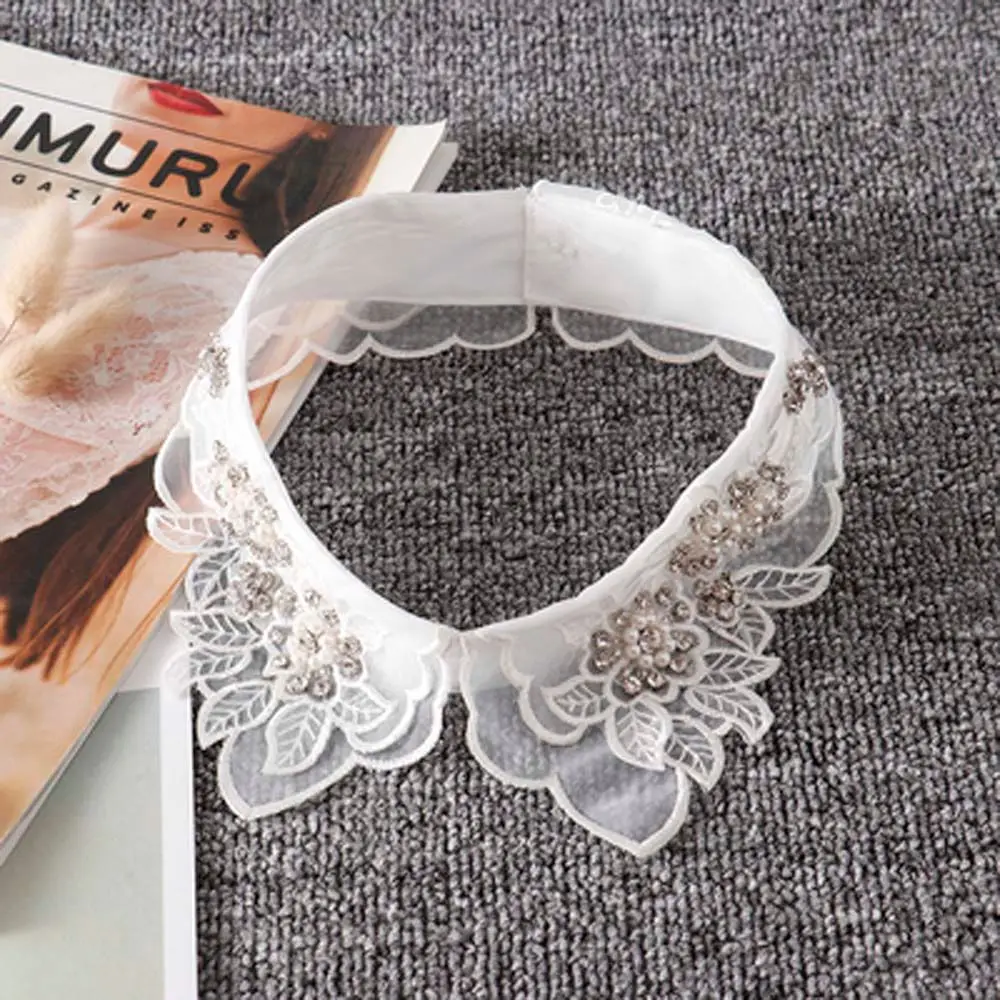 

Detachable Fashion Pearl Cotton Hollow Leaves Lace Fake Collar Shirts Collars Fake Neckline