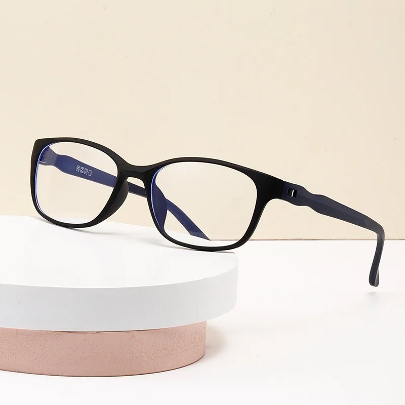 Retro Oval Anti Blue Light Glasses for Both Men and Women Ultra Light Anti Fatigue Middle-aged and Elderly Presbyopia Glasses