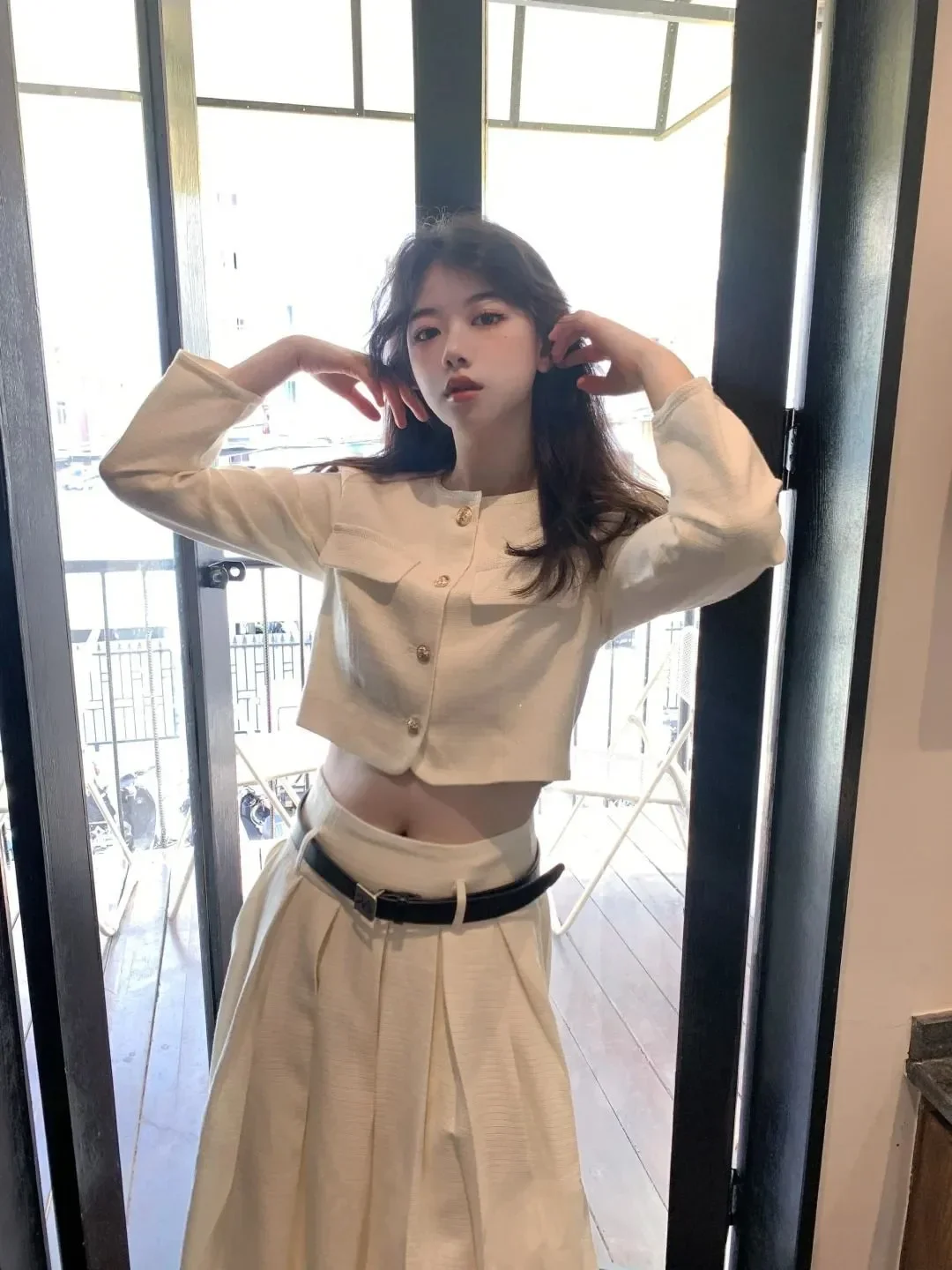 韓国風白長袖カレッジ風コートプリーツロングスカートツーピーススーツレディース秋服