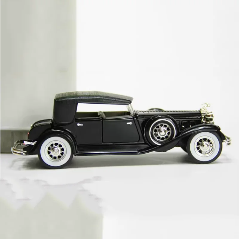 Dietcast escala 1:32 1932 Chrysler LEBARON modelo de liga de carro clássico acabamento coleção de simulação exibição estática carro presente brinquedos