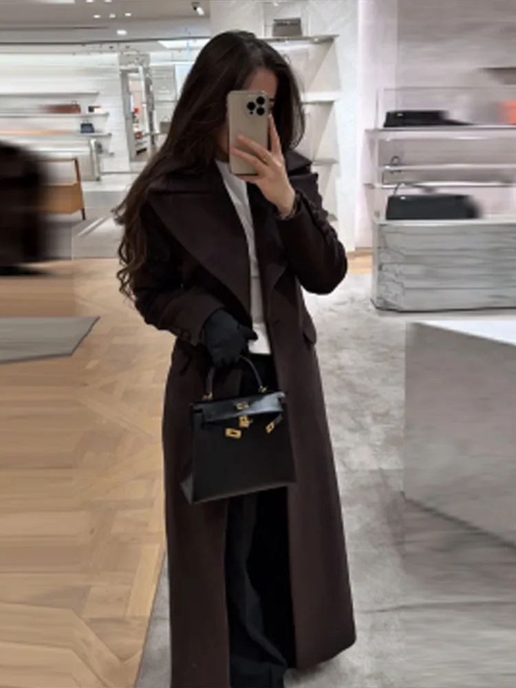 

Модное однотонное длинное пальто с лацканами для женщин, элегантная женская верхняя одежда 2026, весенняя новая женская куртка с длинными рукавами и карманами High Street