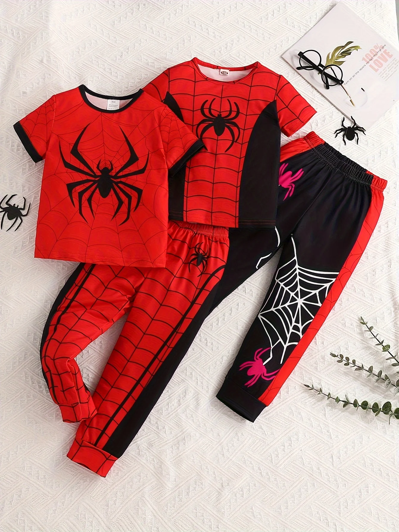 

4pcs Boys Cool Spider Graphic T-shirt & Shorts Set - Comfort Summer Wear Two Set- Stylish Casual Outfit for Playful Adventures