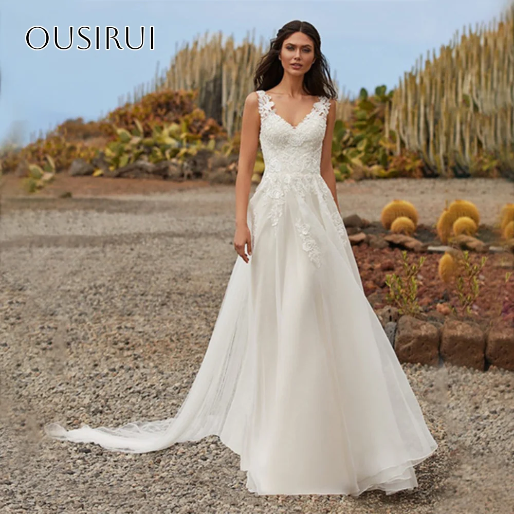 Vestidos de Novia con Apliques, Escote en V, Corte en A, Sin Mangas, Botones en la Espalda, Tul, Cola Larga, Personalizados