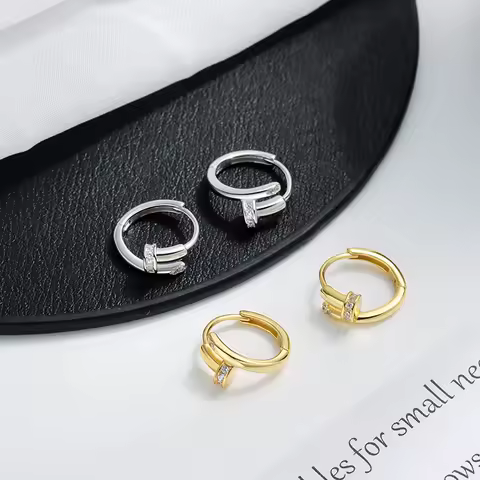 925 Sterling Silver T-letter Earrings, Fashionable And Personalized Earrings, Small Plain Ring, Super Sparkling Zircon Earrings