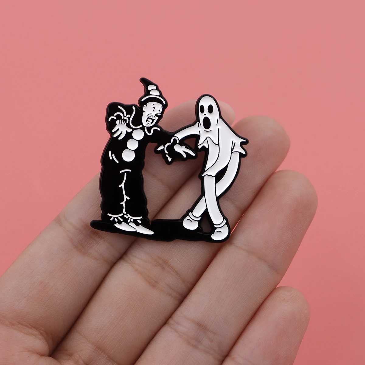 Funny Clown Enamel Pin Horror Movie Brooch Pines Lapel Pins Badge on Backpack Clothing Accessories Halloween Jewelry Party Gifts
