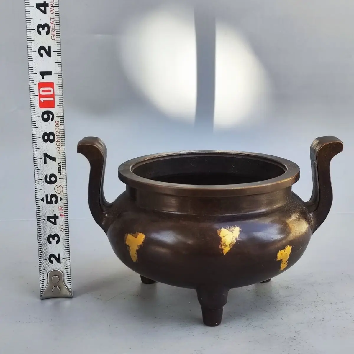 Vintage Old Collection Gold Spotted Crown Handle Bronze Incense Burner For Home Tea Path Aromatherapy Statue Sculpture