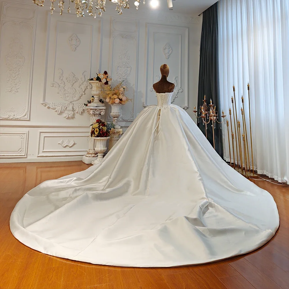 Maßgeschneidertes Luxuriöses Brautkleid mit Quadratischem Ausschnitt, Perlen-Stickerei und Glanzfaden, Kapellenlänge, Formelles Hochzeitskleid, Vestido De Novia