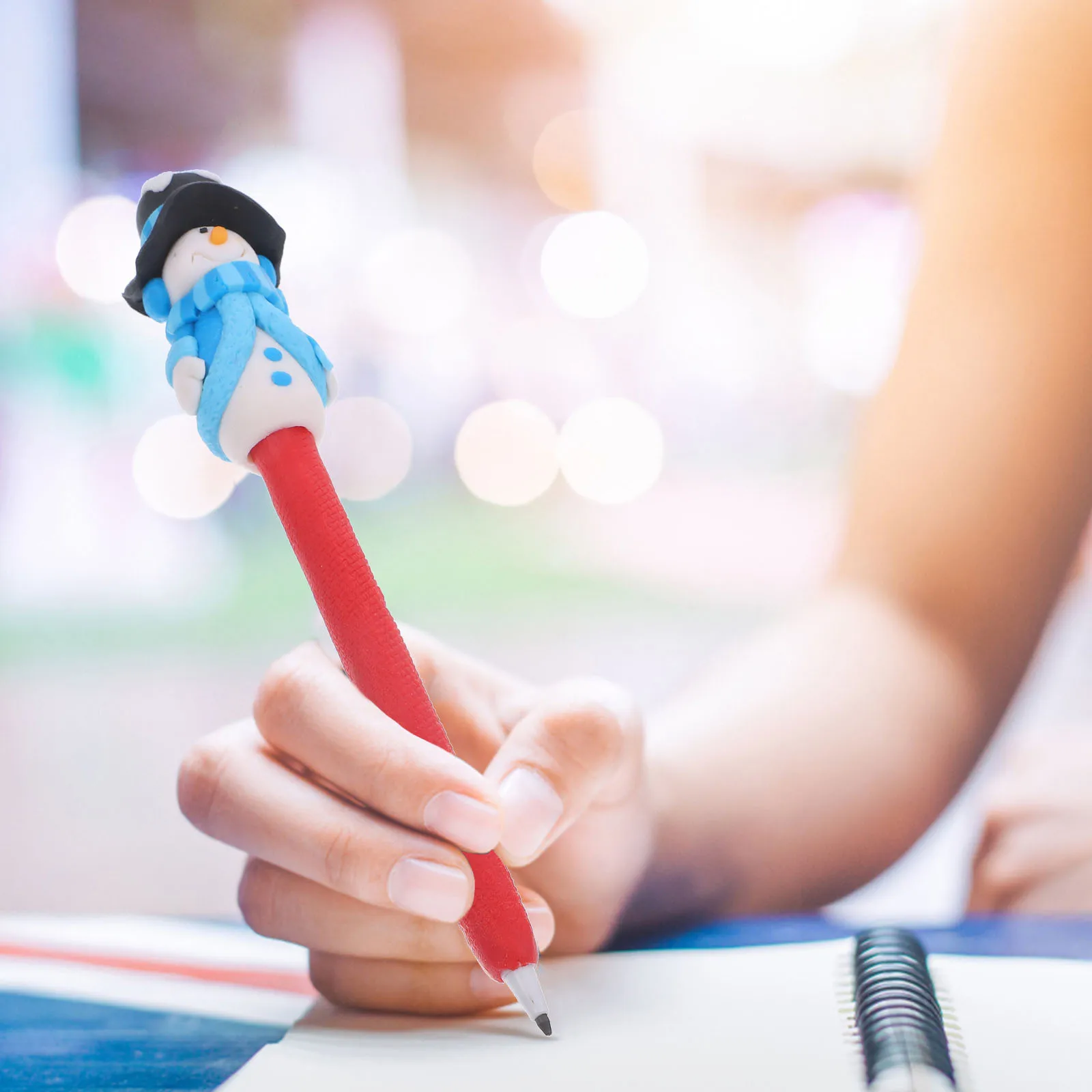 

Angoily 4 шт., рождественские элементы, гелевые ручки, очаровательные праздничные письменные принадлежности для студентов, портативные принадлежности, тематические подарки