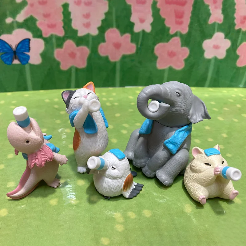 【在庫あり】新日本公式エール「ミルクを飲む動物たち」ガシャポン - 入浴後のサンショウウオ/猫/ゾウのフィギュア かわいい装飾