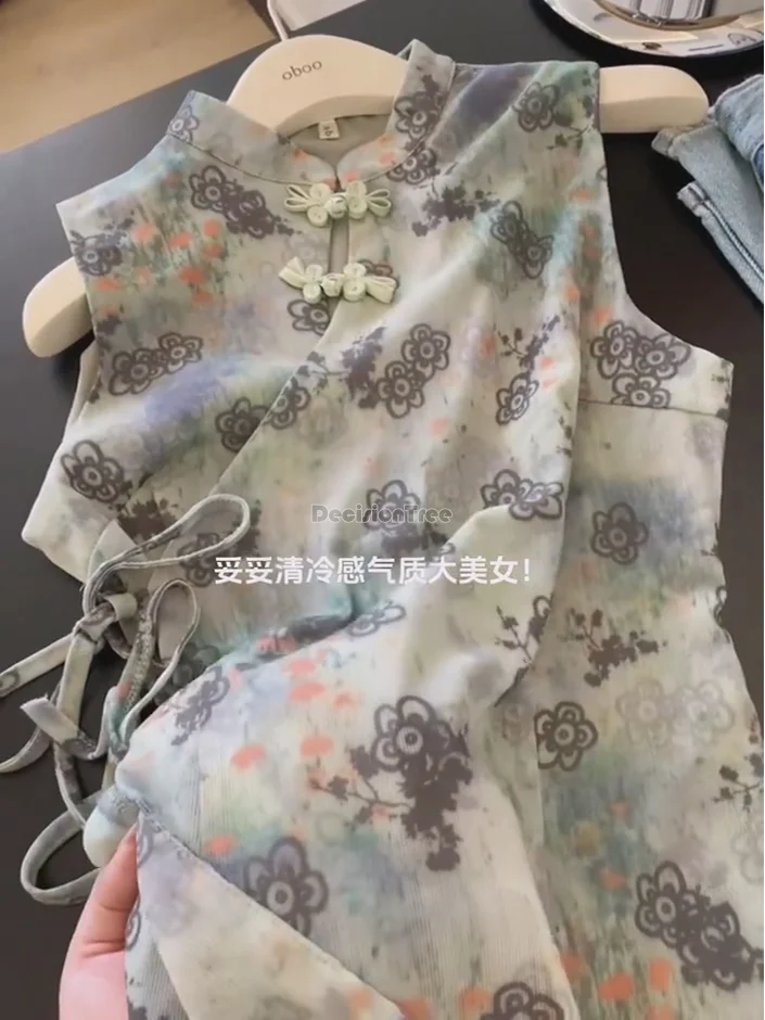 Summer New Chinese-Style National Fashion Sleeveless top Women floral print Buckle shirt Elegant daily lady vest